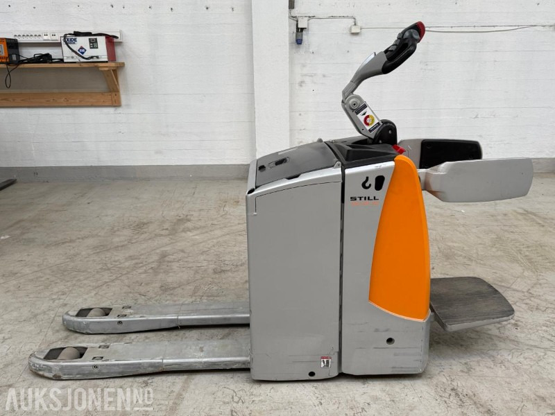 2013 Still EXU-SF20 snile / palleløfter - Equipo de manutención: foto 2 2013 Still EXU-SF20 snile / palleløfter - Equipo de manutención: foto 2