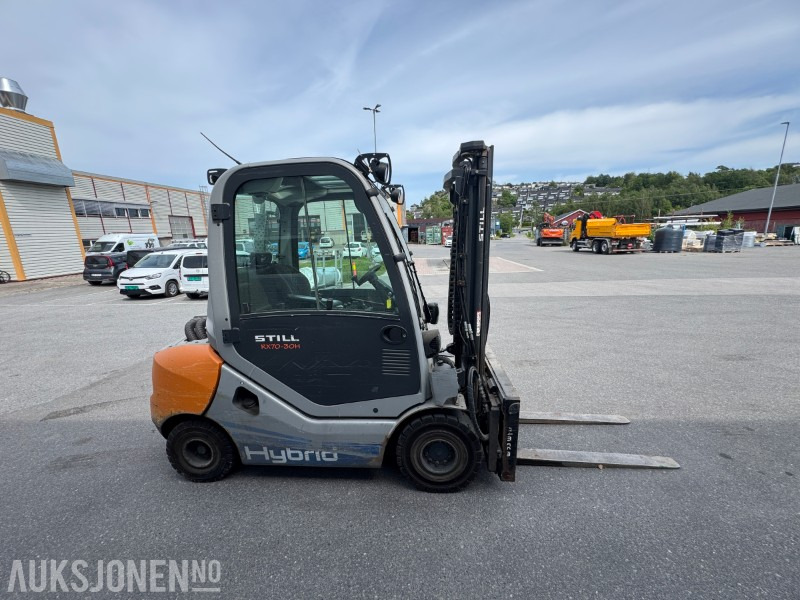 2014 Still RX 70-30 Hybrid Gaffeltruck – 3 tonn løftekapasitet Repobjekt - Equipo de manutención: foto 4 2014 Still RX 70-30 Hybrid Gaffeltruck – 3 tonn løftekapasitet Repobjekt - Equipo de manutención: foto 4