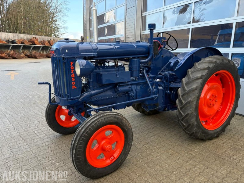 Ford Fordson-Stegamajor E27N - Tractor: foto 2 Ford Fordson-Stegamajor E27N - Tractor: foto 2