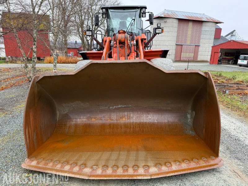 Hitachi ZW 310-6 Lite timer etter alder - kun 4242t - Excavadora: foto 2 Hitachi ZW 310-6 Lite timer etter alder - kun 4242t - Excavadora: foto 2