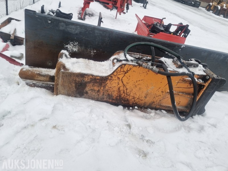 2004 D&A 220V pigghammer S60 feste - Implemento para Maquinaria de construcción: foto 4 2004 D&A 220V pigghammer S60 feste - Implemento para Maquinaria de construcción: foto 4