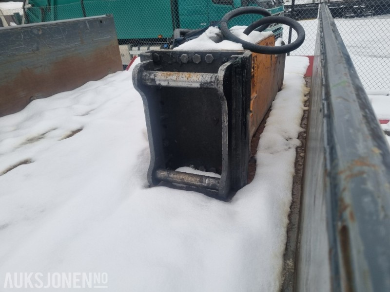 2004 D&A 220V pigghammer S60 feste - Implemento para Maquinaria de construcción: foto 5 2004 D&A 220V pigghammer S60 feste - Implemento para Maquinaria de construcción: foto 5