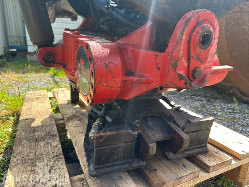 2007 Rototilt RT80 og B20 hurtigfeste - Implemento para Maquinaria de construcción: foto 4 2007 Rototilt RT80 og B20 hurtigfeste - Implemento para Maquinaria de construcción: foto 4