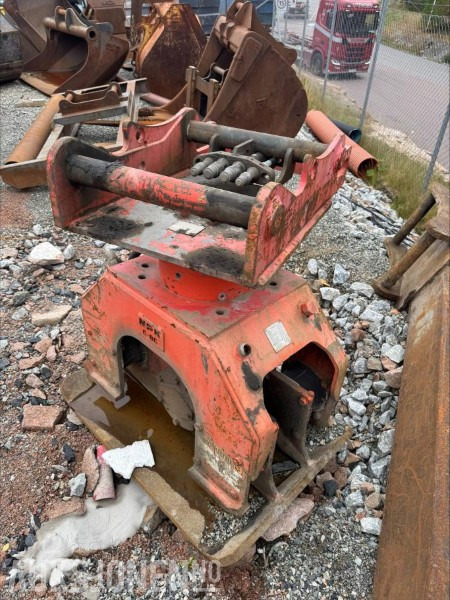 2016 NPK C-8CR Hydraulisk vibroplate / S80 - Implemento para Maquinaria de construcción: foto 2 2016 NPK C-8CR Hydraulisk vibroplate / S80 - Implemento para Maquinaria de construcción: foto 2