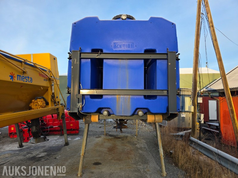 2018 Schmidt Stratos Soliq RSP væskespreder / saltspreder – 6 m³ (6850 L) - Implemento para Maquinaria de construcción: foto 4 2018 Schmidt Stratos Soliq RSP væskespreder / saltspreder – 6 m³ (6850 L) - Implemento para Maquinaria de construcción: foto 4