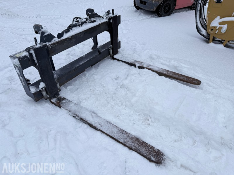 2021 LS Equipment 8t pallegafler - Implemento para Maquinaria de construcción: foto 1 2021 LS Equipment 8t pallegafler - Implemento para Maquinaria de construcción: foto 1