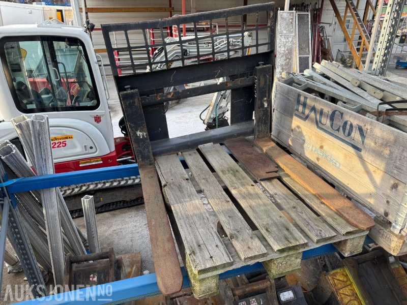 Bobcat Pallegafler - Implemento para Maquinaria de construcción: foto 1 Bobcat Pallegafler - Implemento para Maquinaria de construcción: foto 1