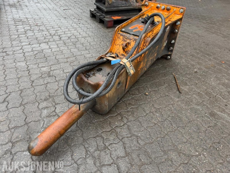 DandA 130V pigghammer - Implemento para Maquinaria de construcción: foto 1 DandA 130V pigghammer - Implemento para Maquinaria de construcción: foto 1