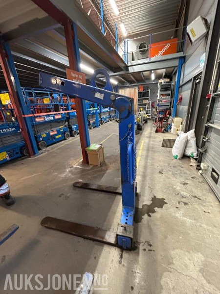 Pallegafler til håndtering av paller med kran / Kapasitet 3000 kg - Implemento para Maquinaria de construcción: foto 1 Pallegafler til håndtering av paller med kran / Kapasitet 3000 kg - Implemento para Maquinaria de construcción: foto 1