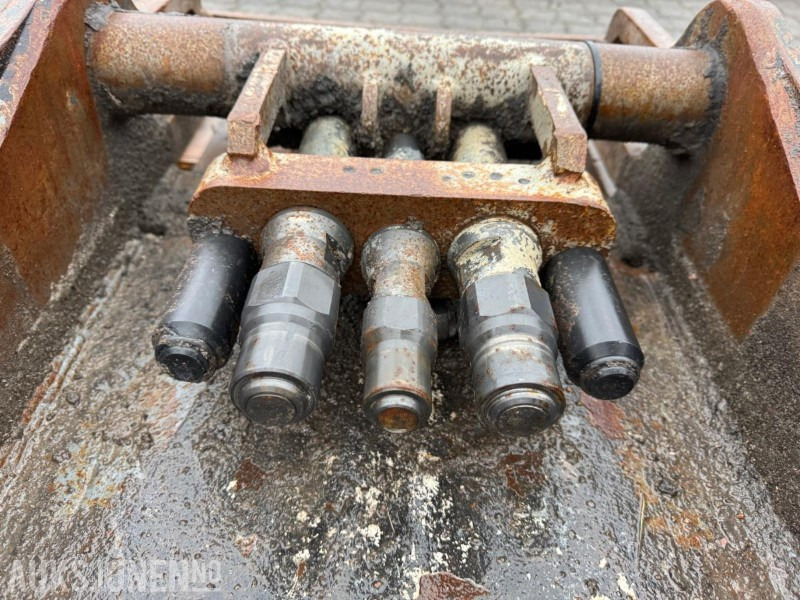 Implemento para Maquinaria de construcción S70 feste med OilQuick: foto 6