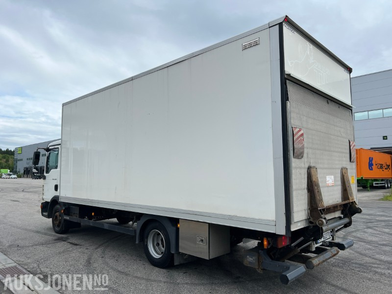 MAN TGL 8.220 15 pll med balkøfter - Camión caja cerrada: foto 3 MAN TGL 8.220 15 pll med balkøfter - Camión caja cerrada: foto 3