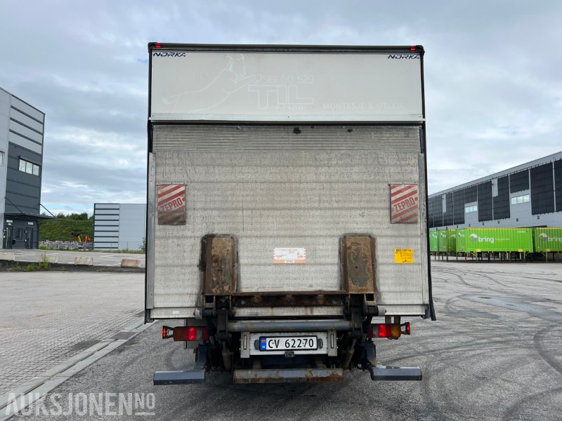MAN TGL 8.220 15 pll med balkøfter - Camión caja cerrada: foto 4 MAN TGL 8.220 15 pll med balkøfter - Camión caja cerrada: foto 4