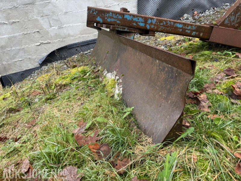 1900 BAKMONTERT SKJÆR MED 3-PUNKTSFESTE - Maquinaria agrícola: foto 5 1900 BAKMONTERT SKJÆR MED 3-PUNKTSFESTE - Maquinaria agrícola: foto 5