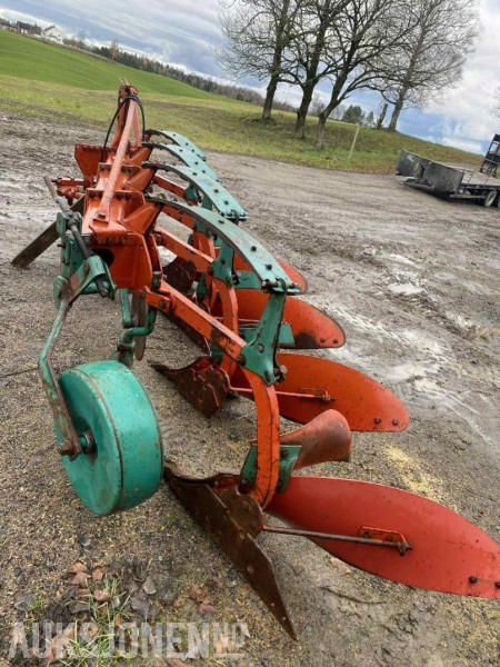 1990 KVERNELAND Modell A - Maquinaria agrícola: foto 1 1990 KVERNELAND Modell A - Maquinaria agrícola: foto 1