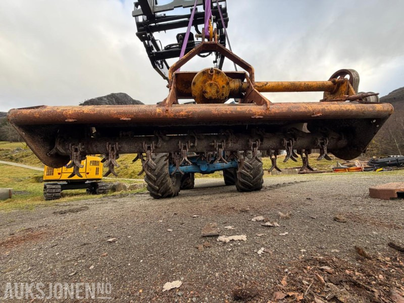 1990 SMA Beitepusser 100710 - Maquinaria agrícola: foto 1 1990 SMA Beitepusser 100710 - Maquinaria agrícola: foto 1