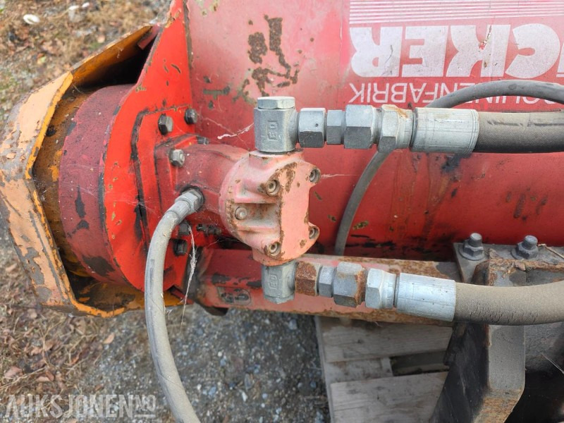 2005 G. Dücker GmbH & Co. KG MKT 13 R hydraulisk beitepuss / kantklipper - Maquinaria agrícola: foto 4 2005 G. Dücker GmbH & Co. KG MKT 13 R hydraulisk beitepuss / kantklipper - Maquinaria agrícola: foto 4