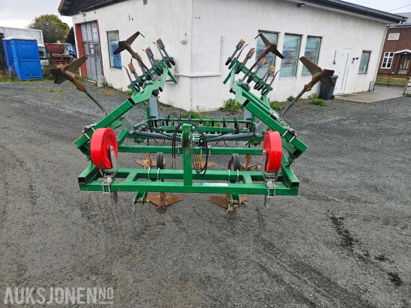 2010 KLS Kultivator - Maquinaria agrícola: foto 1 2010 KLS Kultivator - Maquinaria agrícola: foto 1