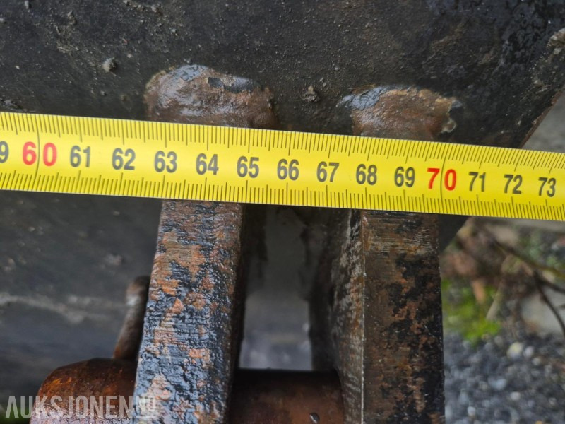 2011 Brøyteplate / brøytefeste til New Holland TS 110 - Maquinaria agrícola: foto 5 2011 Brøyteplate / brøytefeste til New Holland TS 110 - Maquinaria agrícola: foto 5