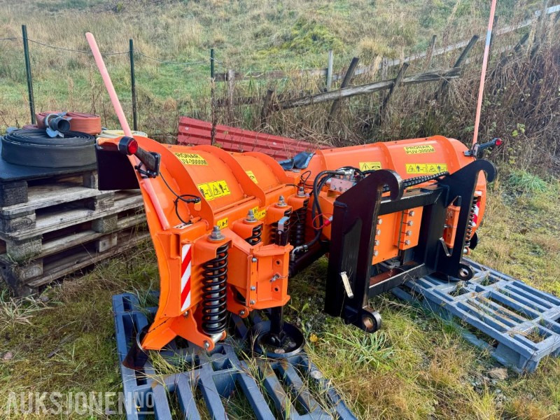 2022 Pronar PUV-3000M Snøplog - Maquinaria agrícola: foto 4 2022 Pronar PUV-3000M Snøplog - Maquinaria agrícola: foto 4