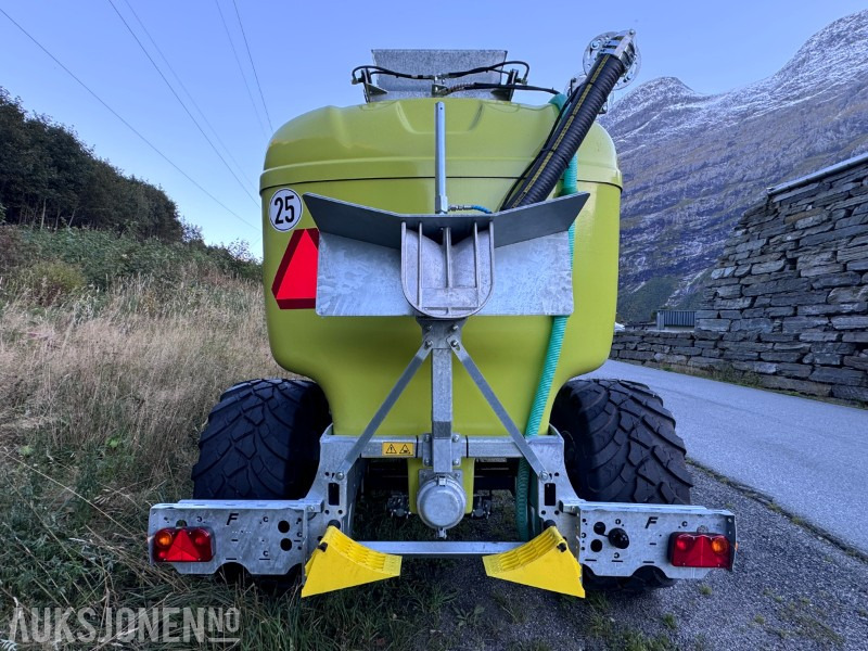 2024 Fliegl Polyline HFW 9000 Gjødselvogn - NY / Ubrukt - 9,5 m3 - Glassfibertank - Maquinaria agrícola: foto 2 2024 Fliegl Polyline HFW 9000 Gjødselvogn - NY / Ubrukt - 9,5 m3 - Glassfibertank - Maquinaria agrícola: foto 2