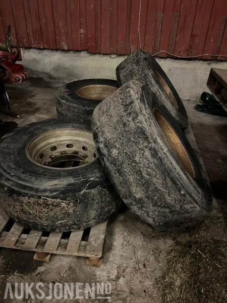 4 stk - DOUBLECOIN 425/65 22.5 - stått på 16t bailey - Maquinaria agrícola: foto 2 4 stk - DOUBLECOIN 425/65 22.5 - stått på 16t bailey - Maquinaria agrícola: foto 2