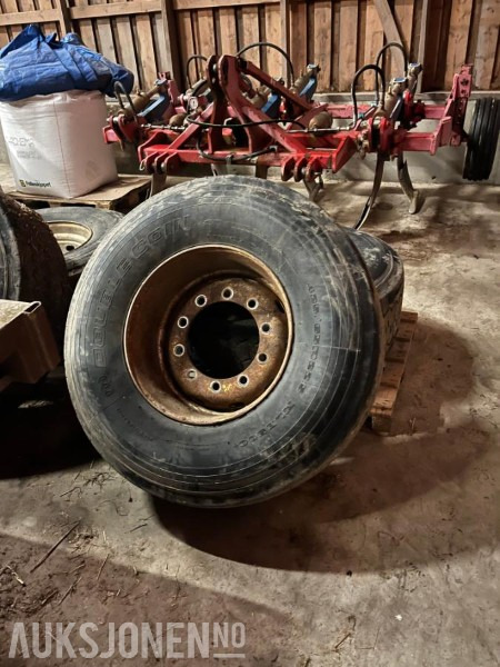 4 stk - DOUBLECOIN 425/65 22.5 - stått på 16t bailey - Maquinaria agrícola: foto 3 4 stk - DOUBLECOIN 425/65 22.5 - stått på 16t bailey - Maquinaria agrícola: foto 3