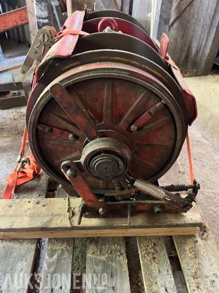 Igland vinsjpakke - 8000 og 4002 - Maquinaria agrícola: foto 3 Igland vinsjpakke - 8000 og 4002 - Maquinaria agrícola: foto 3