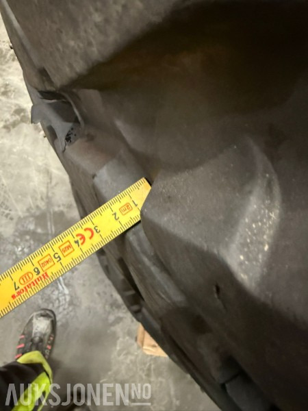 Piggdekksett til 900-serien – 620/80R42 + 480/80R34 – Klare for vinter - Maquinaria agrícola: foto 3 Piggdekksett til 900-serien – 620/80R42 + 480/80R34 – Klare for vinter - Maquinaria agrícola: foto 3