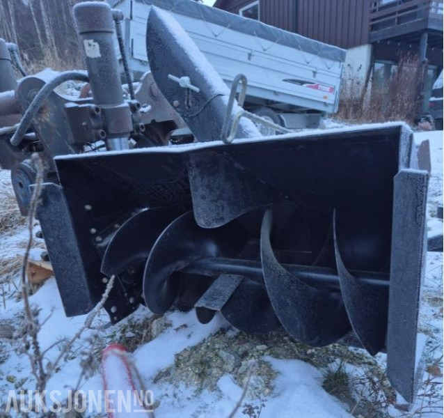 Stiga Snøfres til plentraktor, brukt på Stiga Park - Maquinaria agrícola: foto 3 Stiga Snøfres til plentraktor, brukt på Stiga Park - Maquinaria agrícola: foto 3