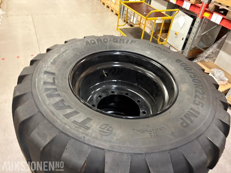 TIANLI Agro-Grip landbruksdekk på felg – 600/50 R22,5 - Maquinaria agrícola: foto 3 TIANLI Agro-Grip landbruksdekk på felg – 600/50 R22,5 - Maquinaria agrícola: foto 3