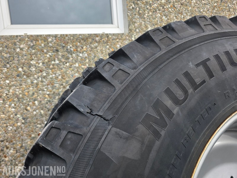 Traktordekk - Stått på John Deere 6930 - Maquinaria agrícola: foto 3 Traktordekk - Stått på John Deere 6930 - Maquinaria agrícola: foto 3