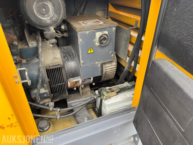 Maquinaria industrial 2010 Atlas Copco Atlas Copco QAS 20 - Strømaggregat 20 kVA, 400/230V: foto 10 Maquinaria industrial 2010 Atlas Copco Atlas Copco QAS 20 - Strømaggregat 20 kVA, 400/230V: foto 10