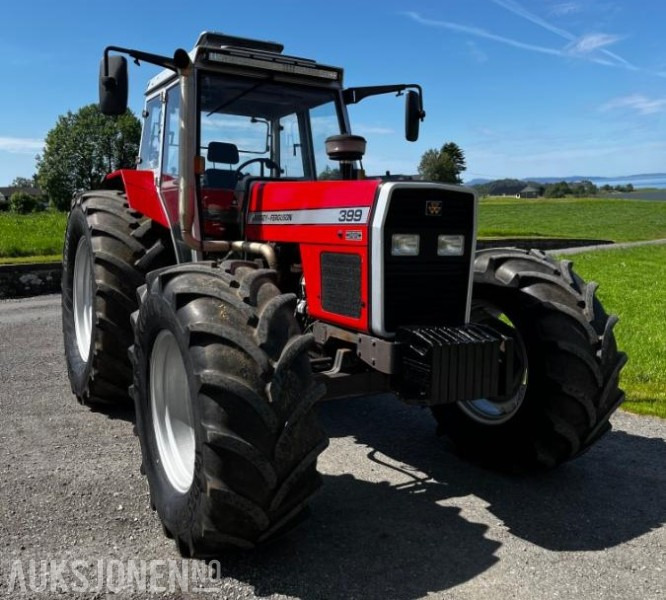 Massey Ferguson 399 - Tractor: foto 2 Massey Ferguson 399 - Tractor: foto 2