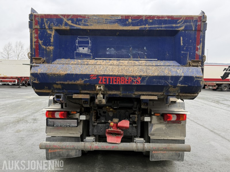 Mercedes-Benz Arocs 3252 – 2020-modell, 520 hk, Zetterbergs dumperkasse - Camión volquete: foto 5 Mercedes-Benz Arocs 3252 – 2020-modell, 520 hk, Zetterbergs dumperkasse - Camión volquete: foto 5