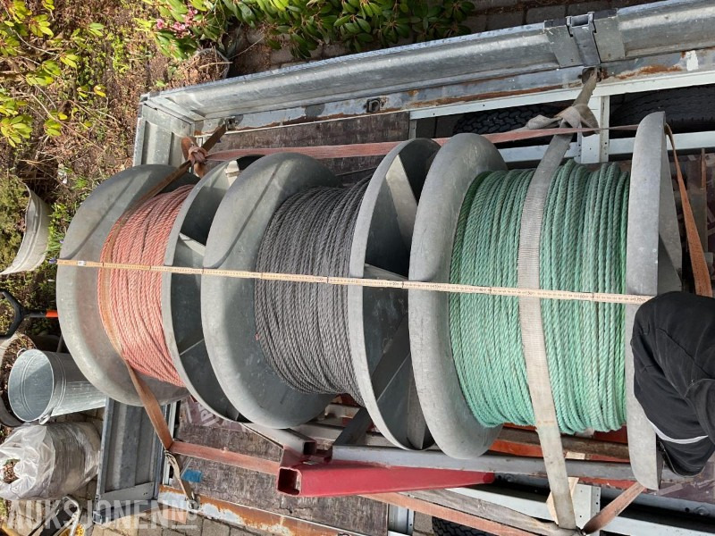 RF System ab - Et stativ med 3 tromler for kveiling - Equipo de construcción: foto 3 RF System ab - Et stativ med 3 tromler for kveiling - Equipo de construcción: foto 3