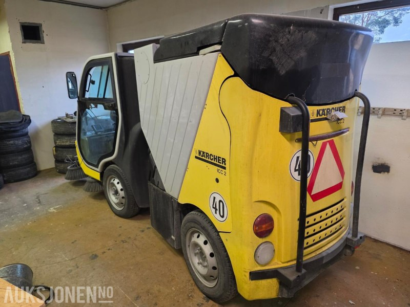 2005 Kärcher ICC 2 kompakt gate- og industrifeiemaskin - Vehículo municipal: foto 4 2005 Kärcher ICC 2 kompakt gate- og industrifeiemaskin - Vehículo municipal: foto 4