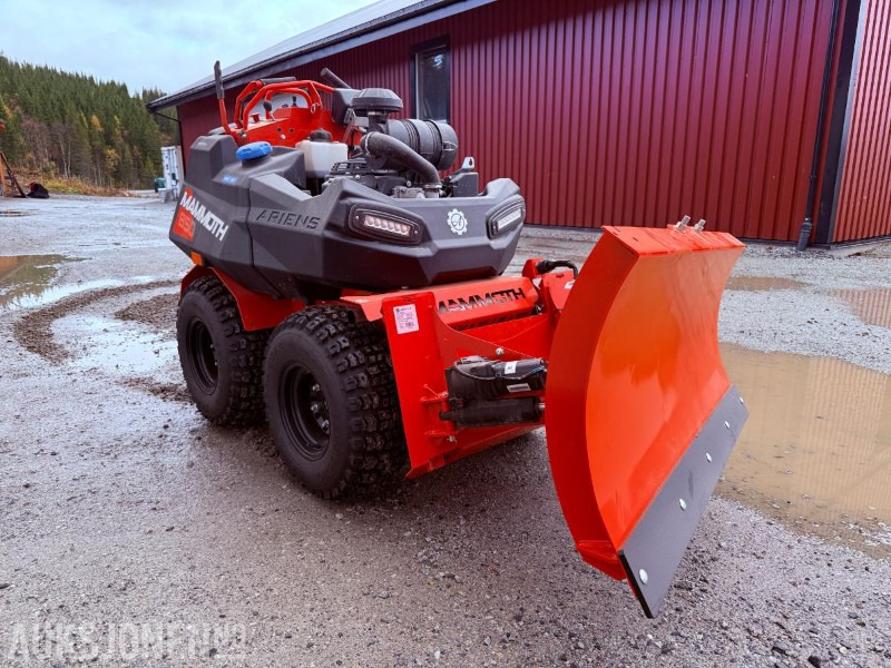 2023 Ariens Mammoth 850 med Skjær, Fres, Kost og Saltspreder - KUN 10,5 Timer - Vehículo municipal: foto 2 2023 Ariens Mammoth 850 med Skjær, Fres, Kost og Saltspreder - KUN 10,5 Timer - Vehículo municipal: foto 2