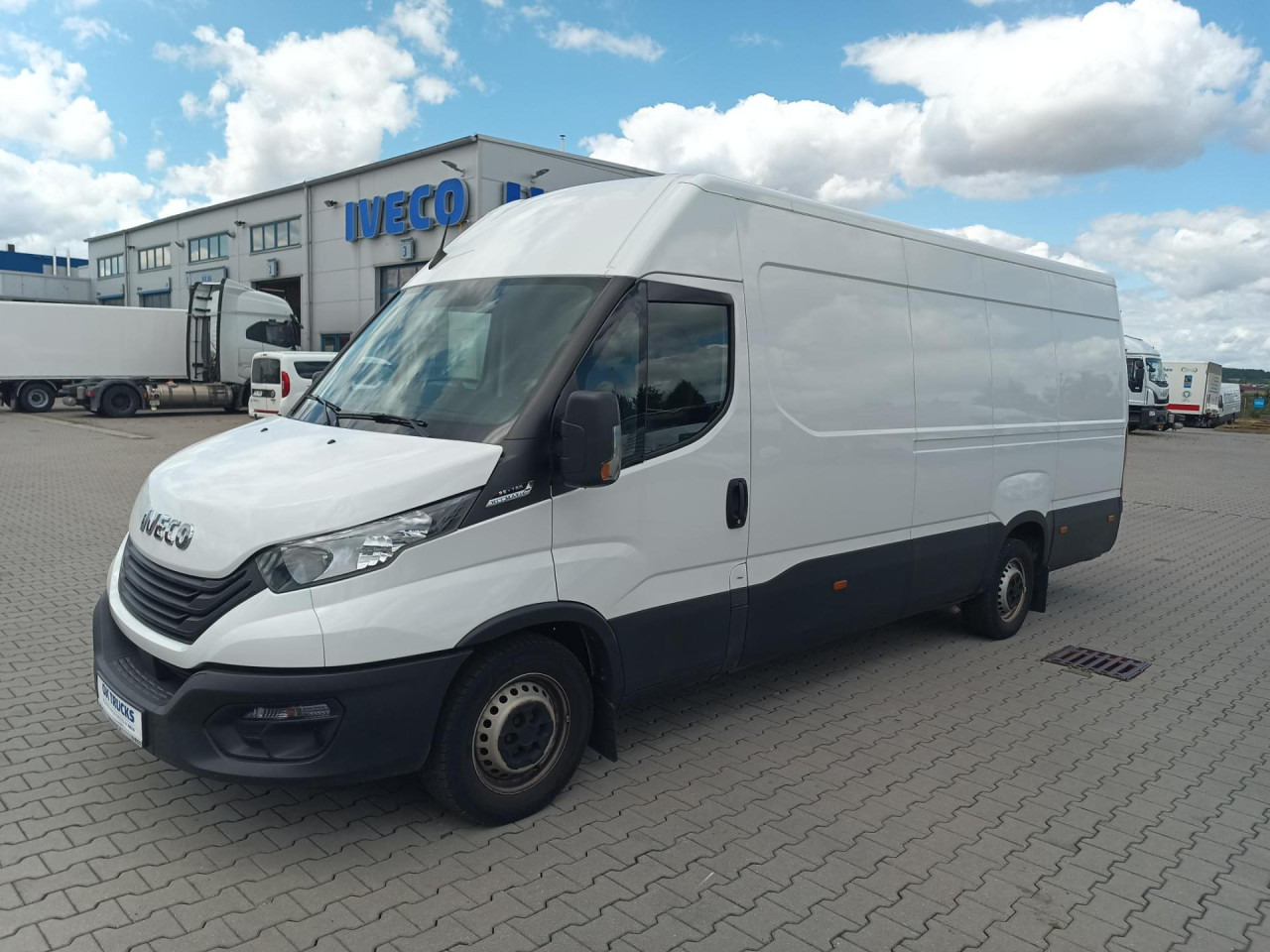 IVECO Daily 35S16A8V - Furgón: foto 1 IVECO Daily 35S16A8V - Furgón: foto 1