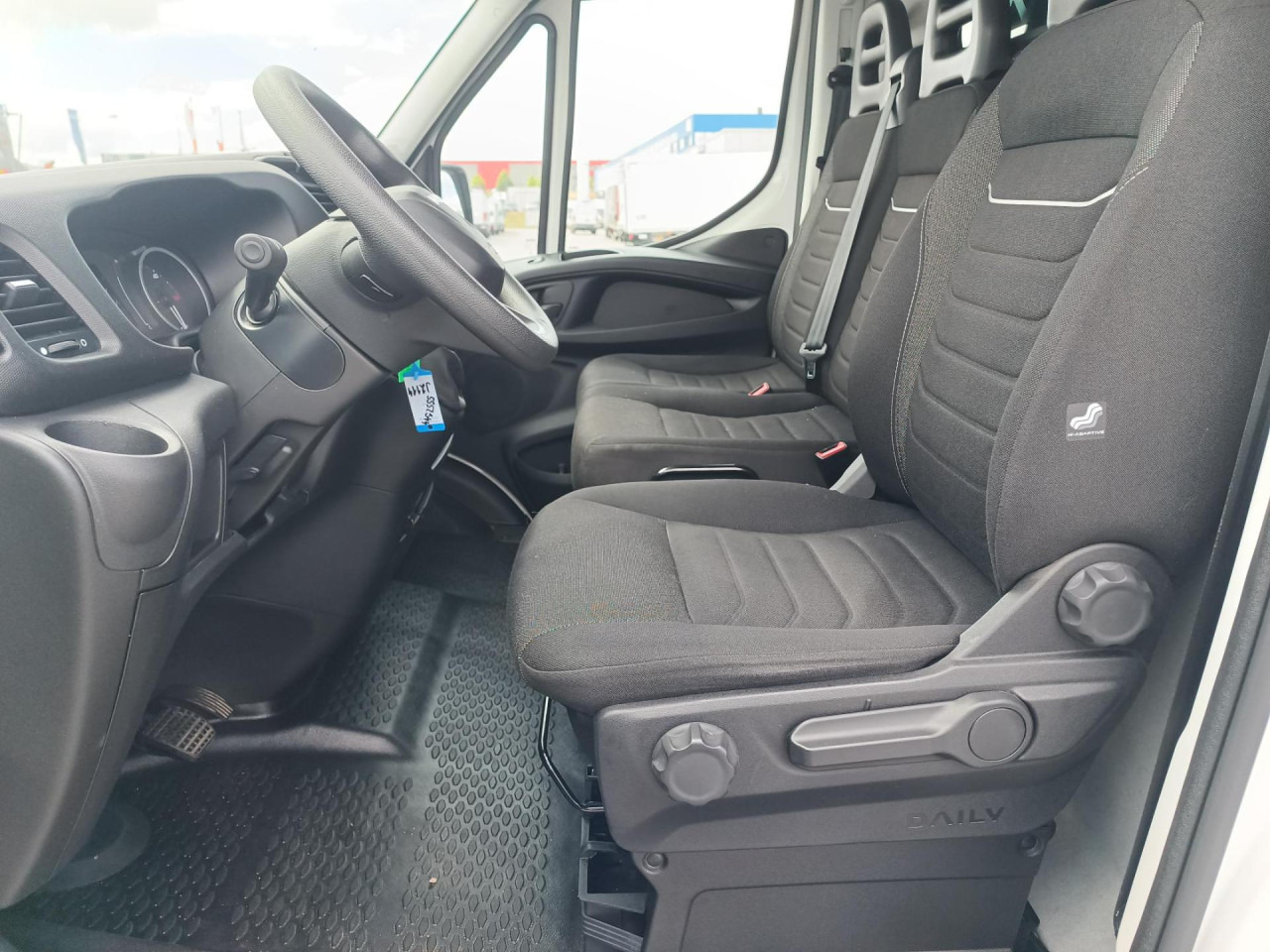 IVECO Daily 35S16A8V - Furgón: foto 5 IVECO Daily 35S16A8V - Furgón: foto 5