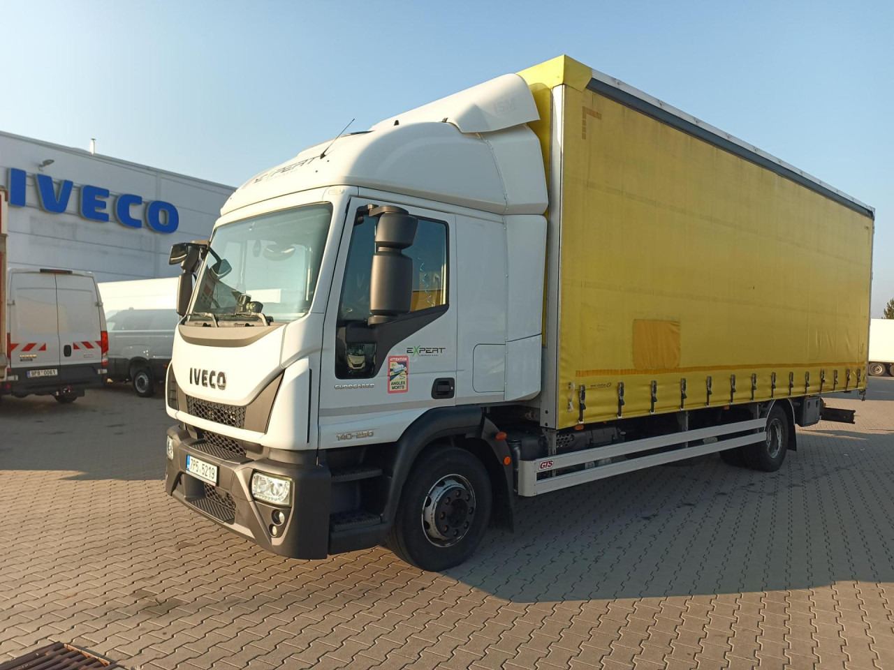 IVECO Eurocargo 140E25P - Camión caja abierta: foto 1 IVECO Eurocargo 140E25P - Camión caja abierta: foto 1