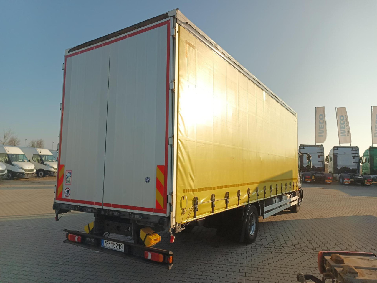 Camión caja abierta IVECO Eurocargo 140E25P: foto 10