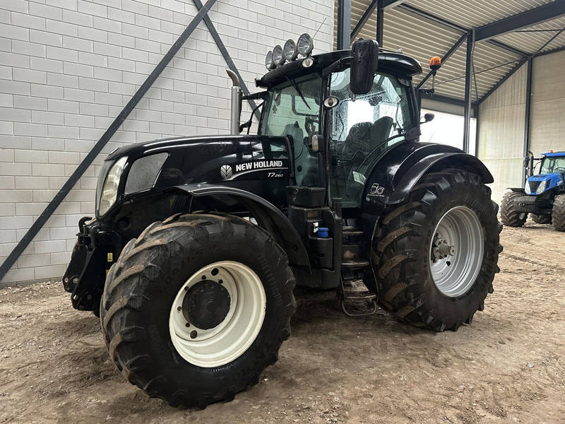 New Holland T7.260 - Tractor: foto 1 New Holland T7.260 - Tractor: foto 1