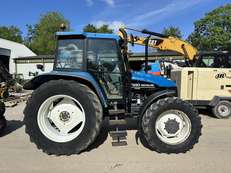 New Holland TS 90 - Tractor: foto 5 New Holland TS 90 - Tractor: foto 5