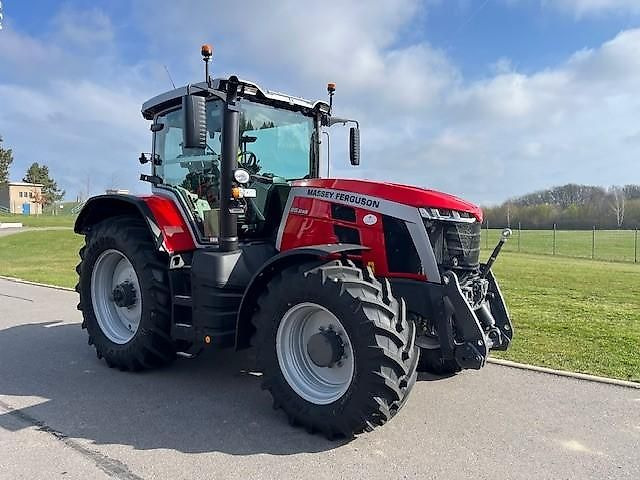 Massey Ferguson MF 8S245 Dyna-VT Exclusive - Tractor: foto 1 Massey Ferguson MF 8S245 Dyna-VT Exclusive - Tractor: foto 1
