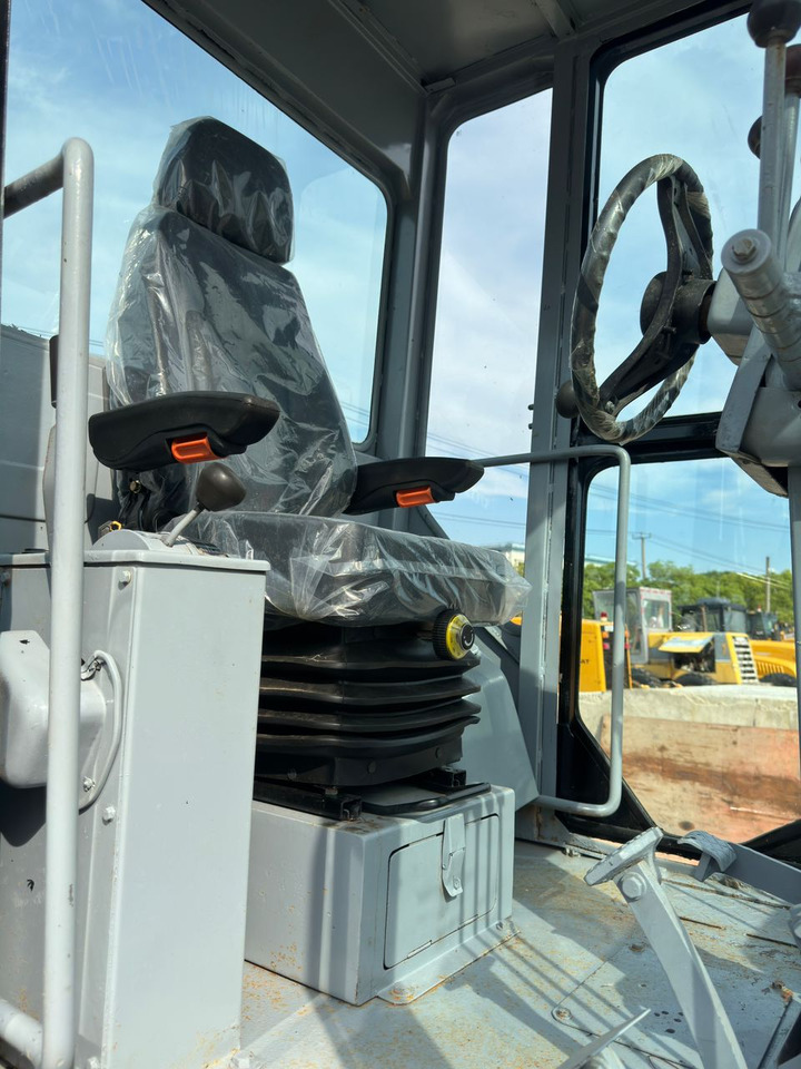 Grader Caterpillar CAT 140H 140K Grader Secondhand High Quality Used Motor Grader for Sale: foto 15 Grader Caterpillar CAT 140H 140K Grader Secondhand High Quality Used Motor Grader for Sale: foto 15