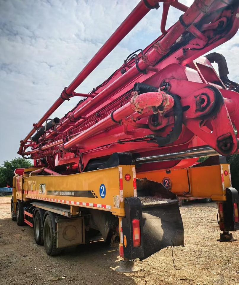 VOLVO 62 Meters Original Concrete Pump Truck Construction Machinery Cement Pumping Equipment Mounted Concrete Pump Truck - Maquinaria para hormigón: foto 4 VOLVO 62 Meters Original Concrete Pump Truck Construction Machinery Cement Pumping Equipment Mounted Concrete Pump Truck - Maquinaria para hormigón: foto 4