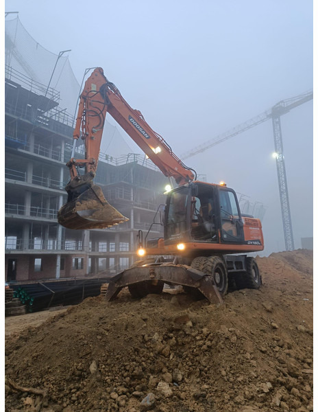 Doosan DX140W-3 *coming soon* - Excavadora de ruedas: foto 3 Doosan DX140W-3 *coming soon* - Excavadora de ruedas: foto 3