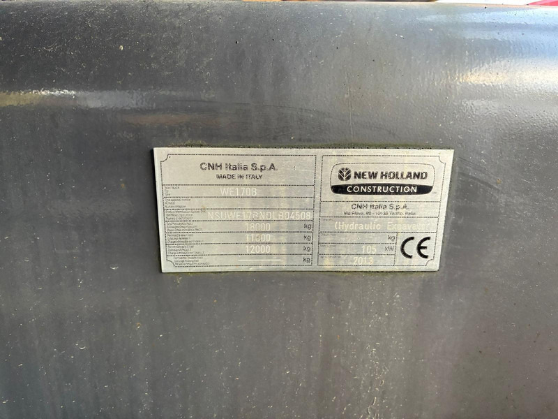 New Holland WE170B ** solo 2.543 horas, Rototilt** - Excavadora de ruedas: foto 5 New Holland WE170B ** solo 2.543 horas, Rototilt** - Excavadora de ruedas: foto 5