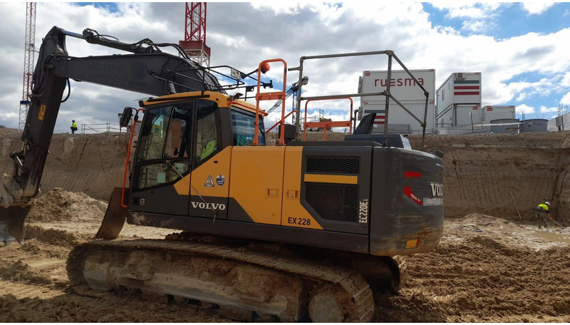 Volvo EC220EL - Excavadora de cadenas: foto 1 Volvo EC220EL - Excavadora de cadenas: foto 1