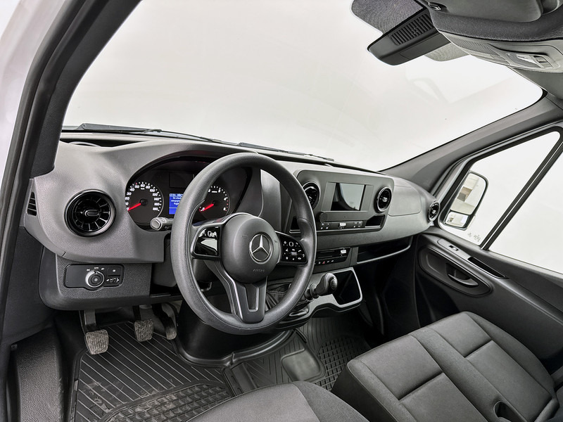 Mercedes-Benz Sprinter 315 L2H2 Navigatie Betimmering Camera Achterwielaandrijving - Furgón: foto 5 Mercedes-Benz Sprinter 315 L2H2 Navigatie Betimmering Camera Achterwielaandrijving - Furgón: foto 5